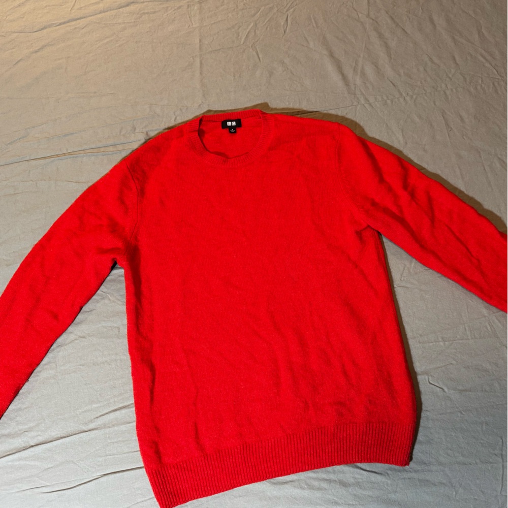 Uniqlo Bright Red Crewneck Sweater
